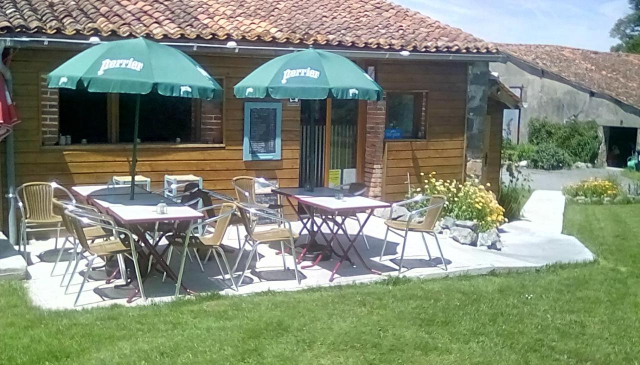Chez Gondat Chambre D'Hotes Saint-Martial-sur-Isop ภายนอก รูปภาพ