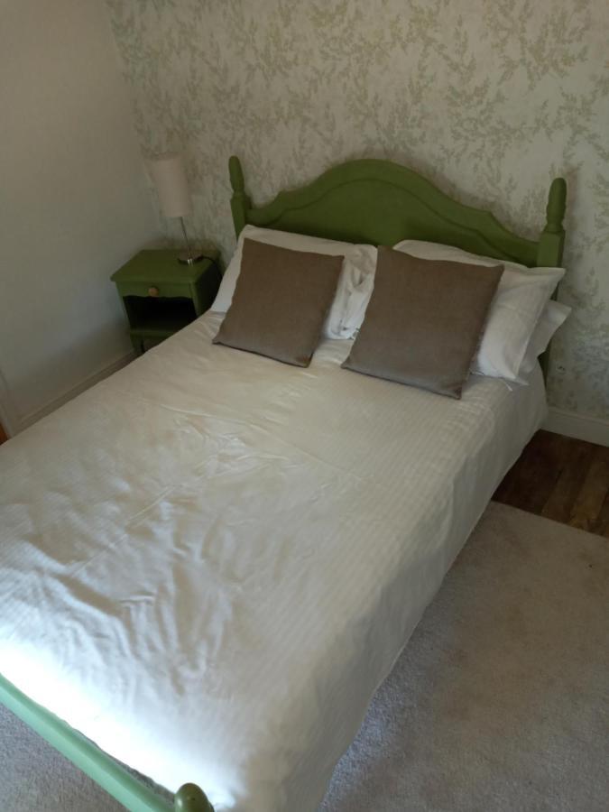 Chez Gondat Chambre D'Hotes Saint-Martial-sur-Isop ภายนอก รูปภาพ