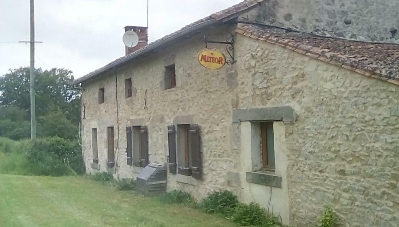 Chez Gondat Chambre D'Hotes Saint-Martial-sur-Isop ภายนอก รูปภาพ